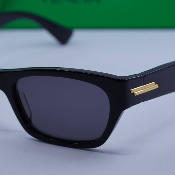 Bottega Veneta BV1143S 001 Rectangle Sunglasses - Black/Grey - Picture 4 of 10